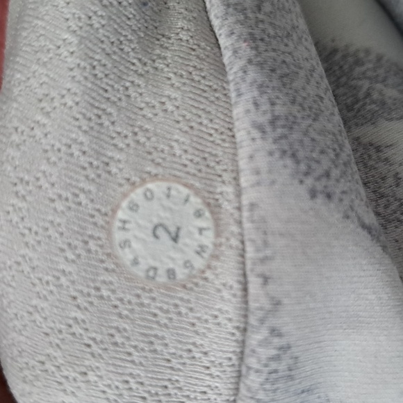 Lululemon Breezy Dot Tights - Picture 5 of 9